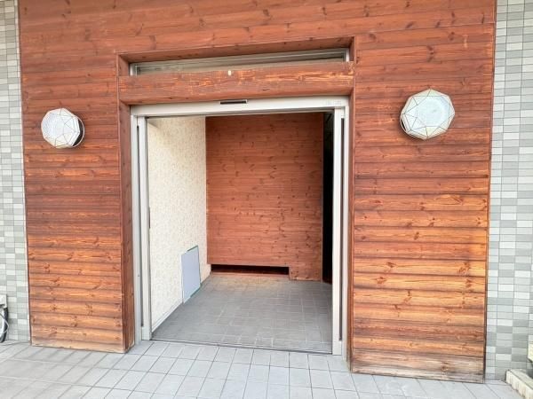 �y�G���g�����X�z�@