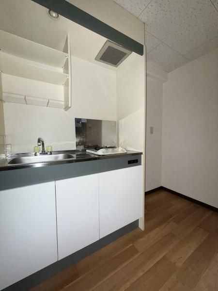 �y�L�b�`���z�@