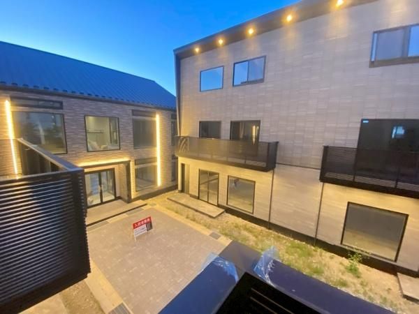 �y���]�z�@