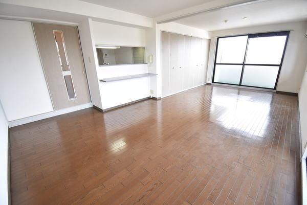 �y�����E���r���O�z�@�����d�l��