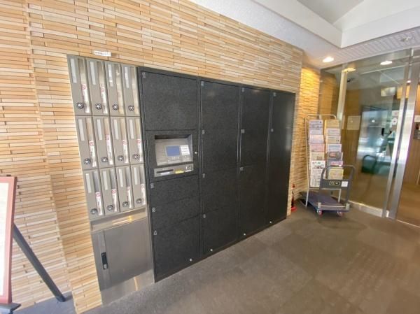 �y�G���g�����X�z�@