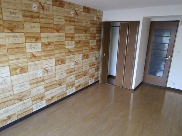 �y�����E���r���O�z�@