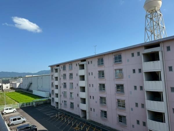 �y���]�z�@