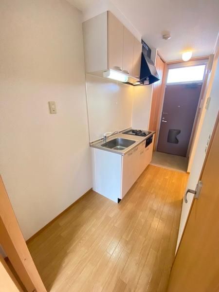 �y�L�b�`���z�@