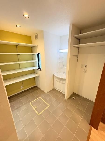 �y���ʏ��z�@