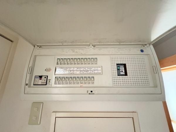 �y���̑��ݔ��z�@