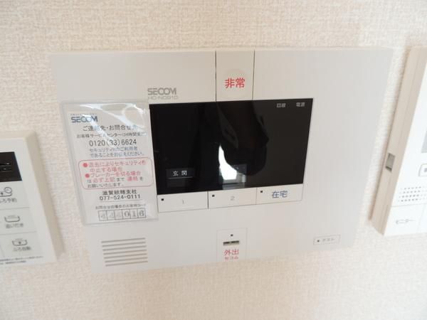 �y�Z�L�����e�B�z�@���d�l�ʐ^