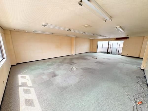 �y���̑��ݔ��z�@