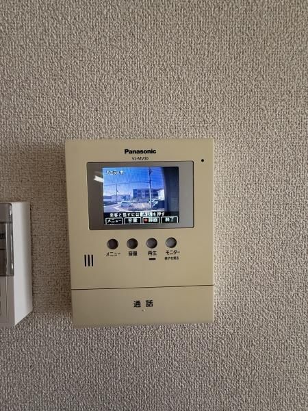 �y�Z�L�����e�B�z�@���d�l�ʐ^