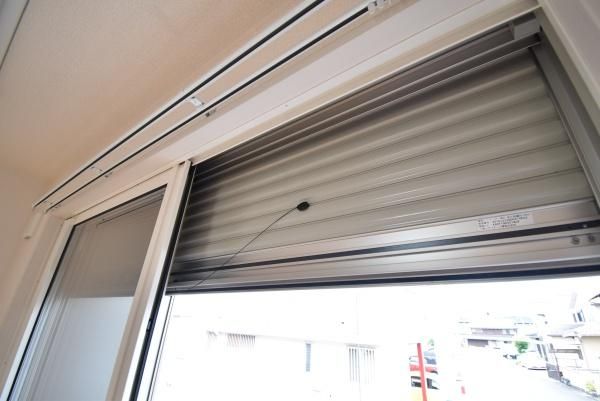 �y�Z�L�����e�B�z�@