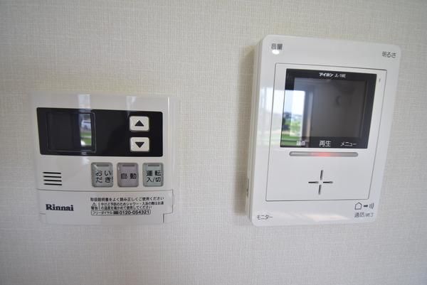 �y���̑��ݔ��z�@���d�l�ʐ^