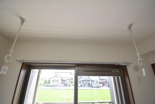 �y���̑��ݔ��z�@���d�l�ʐ^