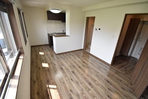 �y�����E���r���O�z�@���d�l�ʐ^