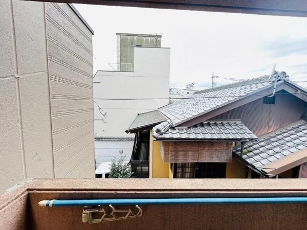 �y���]�z�@