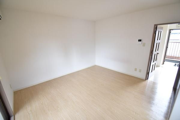 �y�Q���z�@���������ʎ���