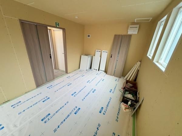 �y�G���g�����X�z�@