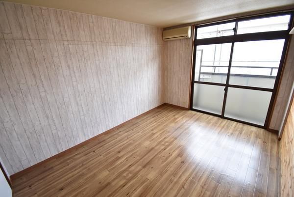 �y���̑������E�X�y�[�X�z�@