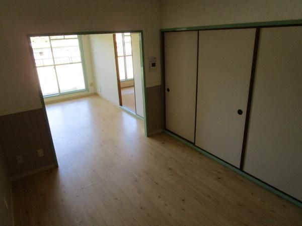 �y�����E���r���O�z�@�������ʎ�