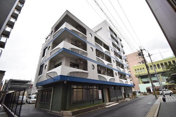 �y�G���g�����X�z�@