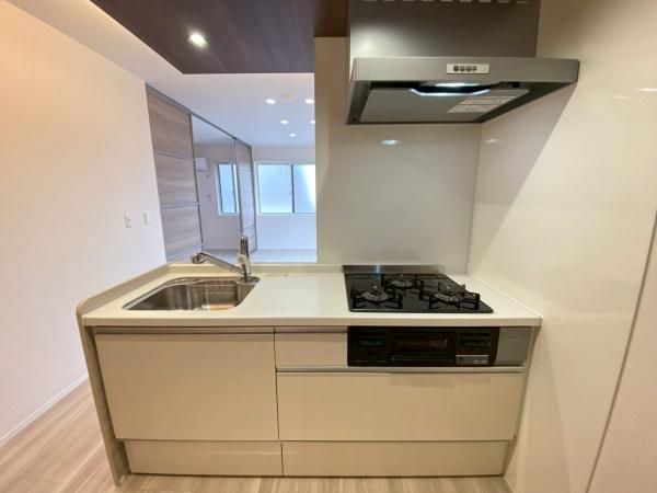 �y�L�b�`���z�@