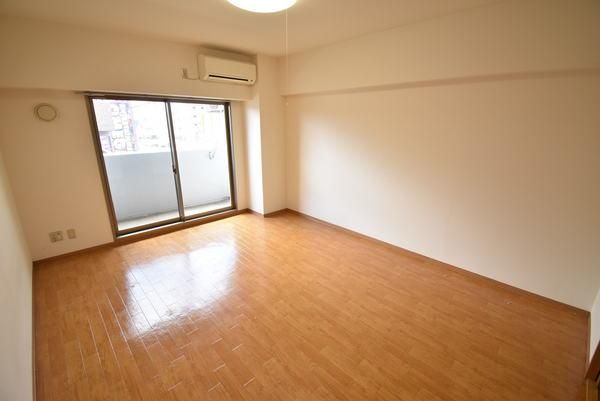 �y���̑������E�X�y�[�X�z�@���d�l�ʐ^