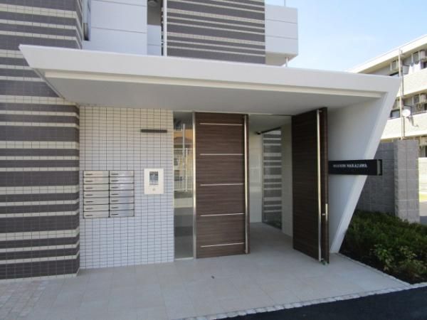 �y�G���g�����X�z�@