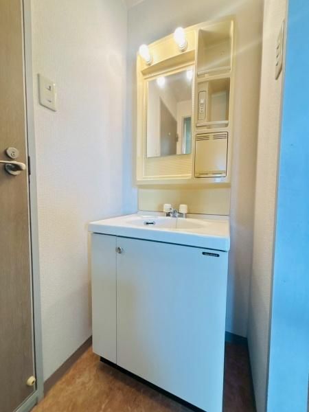 �y���ʏ��z�@