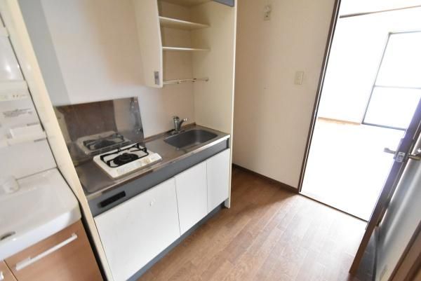 �y�L�b�`���z�@