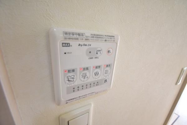 �y�Z�L�����e�B�z�@�������ʎ�