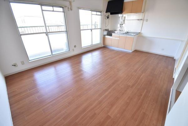 �y�����E���r���O�z�@���������ʎ���