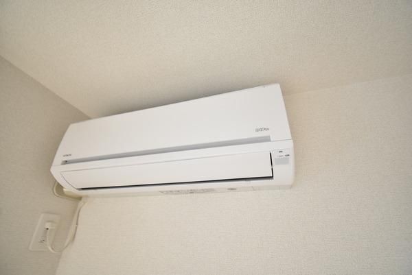 �y���̑��ݔ��z�@���d�l�ʐ^