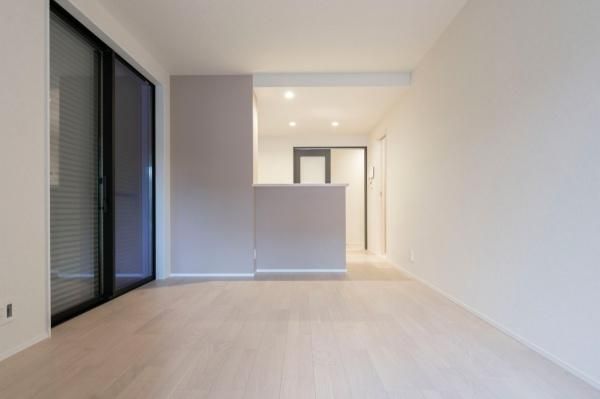 �y�����E���r���O�z�@