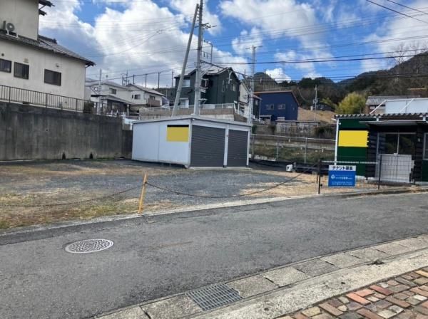 �y�G���g�����X�z�@