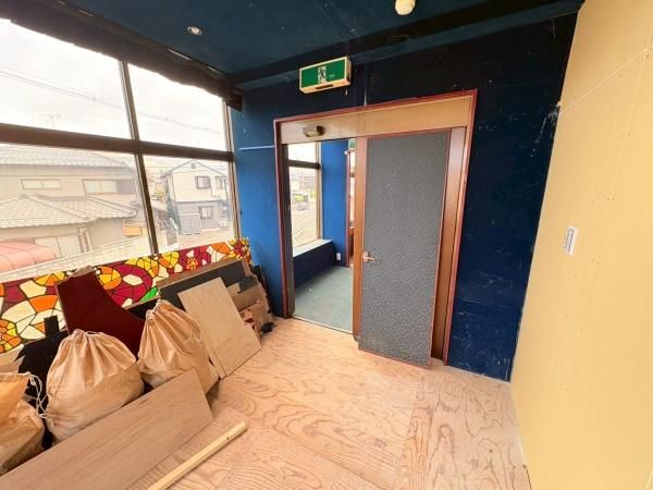 �y�G���g�����X�z�@