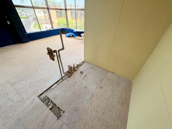 �y�g�C���z�@