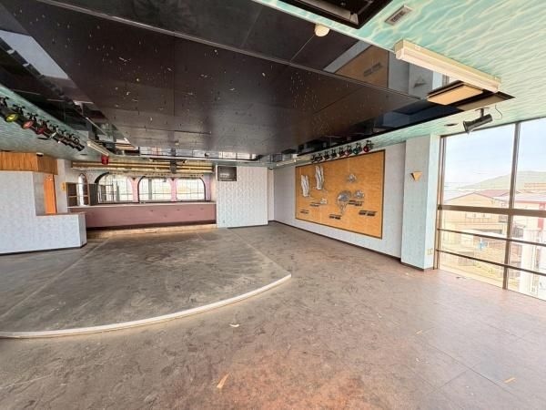 �y�����E���r���O�z�@