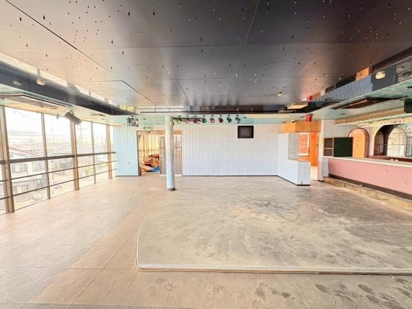 �y�����E���r���O�z�@