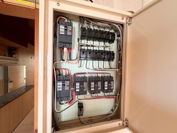 �y���̑��ݔ��z�@