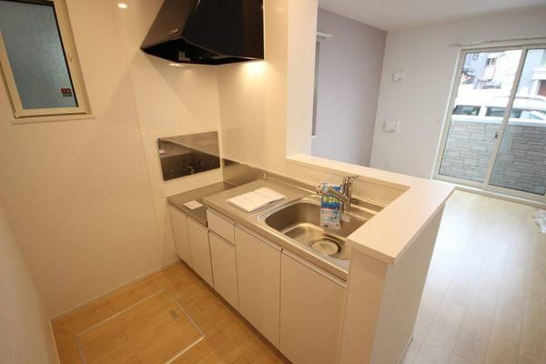 �y�L�b�`���z�@