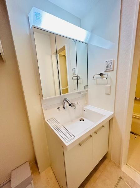 �y���ʏ��z�@