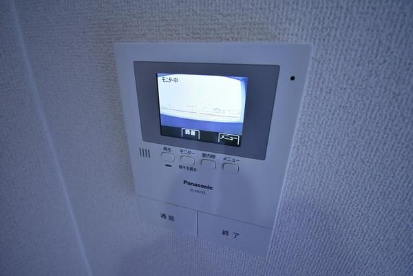 �y�Z�L�����e�B�z�@���d�l�ʐ^