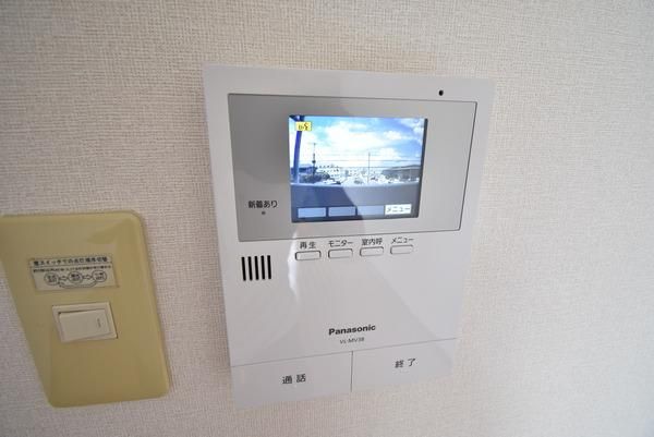 �y�Z�L�����e�B�z�@���d�l�ʐ^