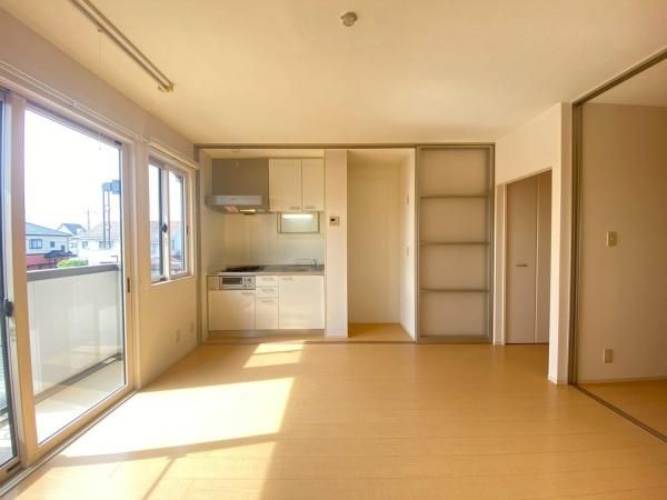 �y�����E���r���O�z�@