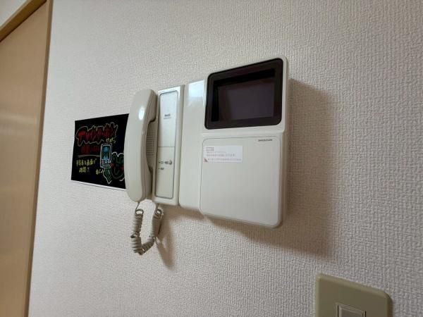 �y�Z�L�����e�B�z�@���d�l�ʐ^