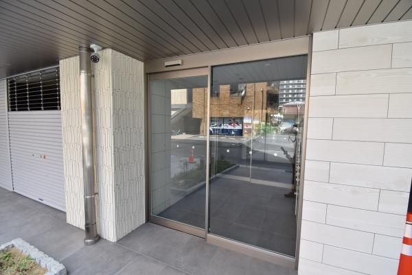 �y�G���g�����X�z�@