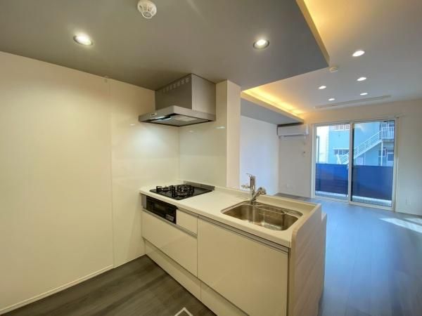 �y�L�b�`���z�@