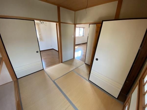 �y�����E���r���O�z�@