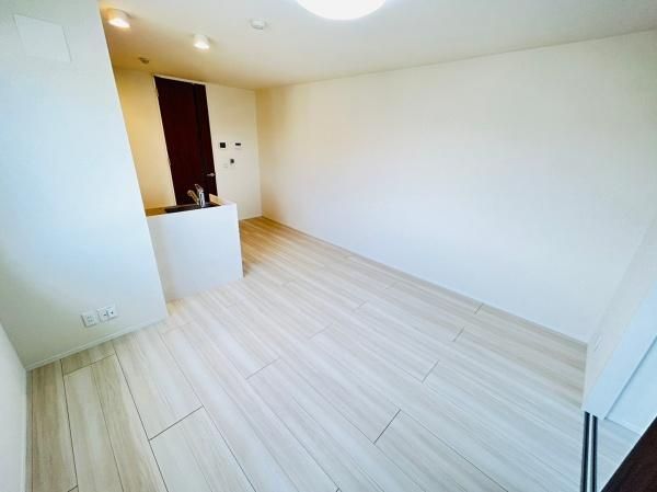 �y�����E���r���O�z�@���������ʎ���