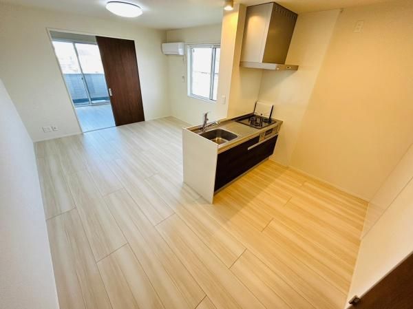 �y�����E���r���O�z�@���������ʎ���