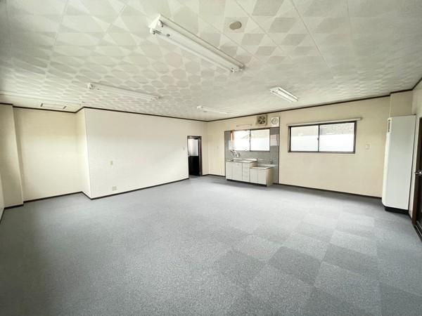 �y���̑��ݔ��z�@